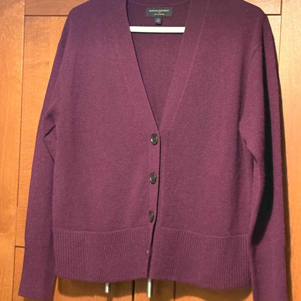 Banana Republic Woman's Button Down 100% Cashmere Sweater Sz M Dark Plum $220
